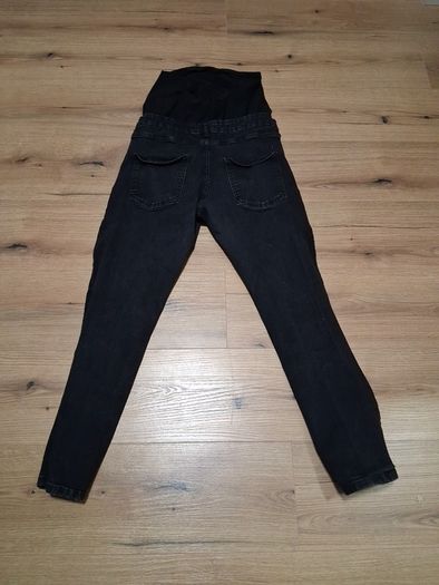 Maternity jeans size 18