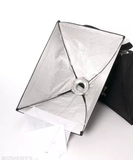 FST Kon Way Professional Studio Flash Kit 600W.