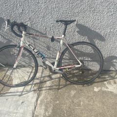 Cube racing bike