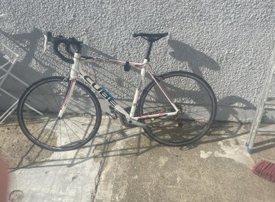 Cube racing bike