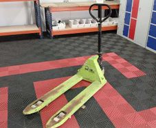 Used Pallet Truck (PT17)