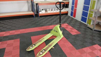 Used Pallet Truck (PT17)