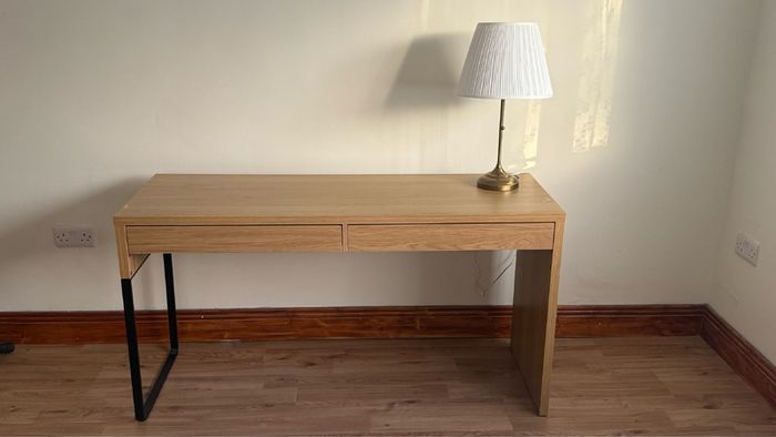 IKEA MICKE Desk 142cm - Oak Effect