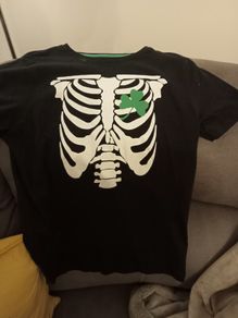 boys Patrick day t-shirt 9-10 yrs