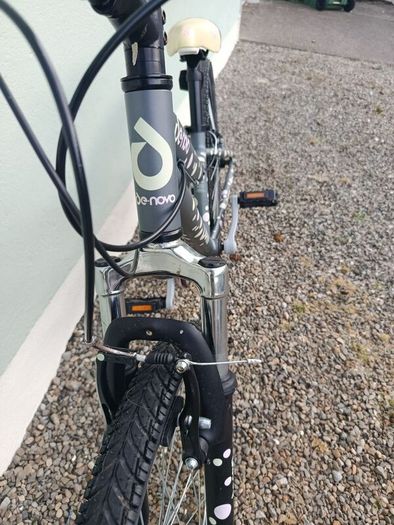 Girls bike