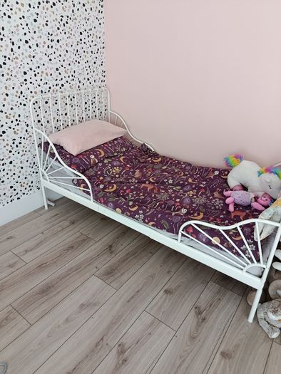 Girls bed