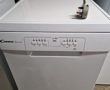 Candy slimline dishwasher