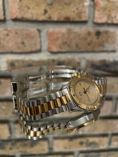 TAG Heuer 2000 Professional - Mens Wristwatch
