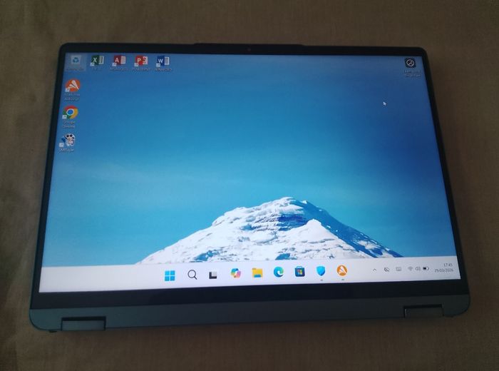 Lenovo ideapad Flex 5i 2 in 1 12th gen i3