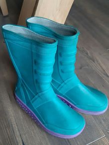 Boys wellies size 11UK