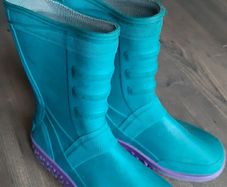 Boys wellies size 11UK