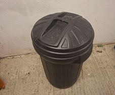 Large Garden Bin with Lid