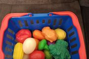 toys/food, vegetable/