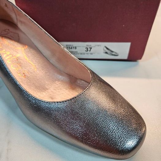 Anitas leather silver Spanish low heel shoes UK4  and UK3.5 new & boxed SALE