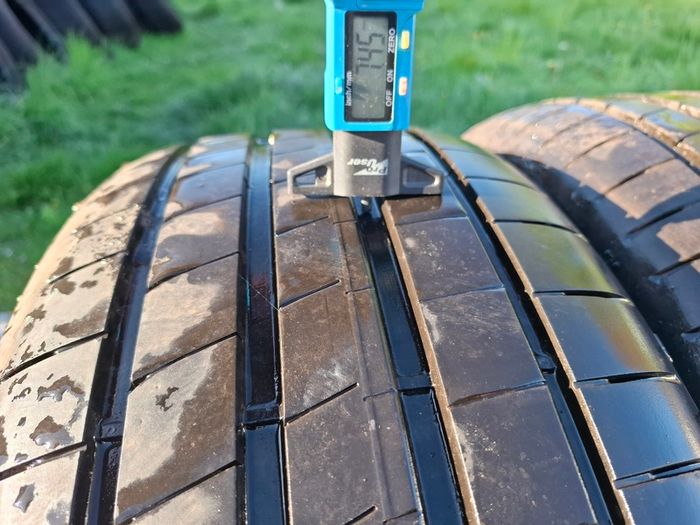 4x 245/45/19 Goodyear