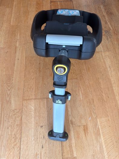 Maxi-Cosi CabrioFix CarSeat +NB insert + ISOFIX Base