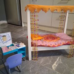 American Girl Julie's Bed 18" doll fits Our Generation And American Girl School-Desk