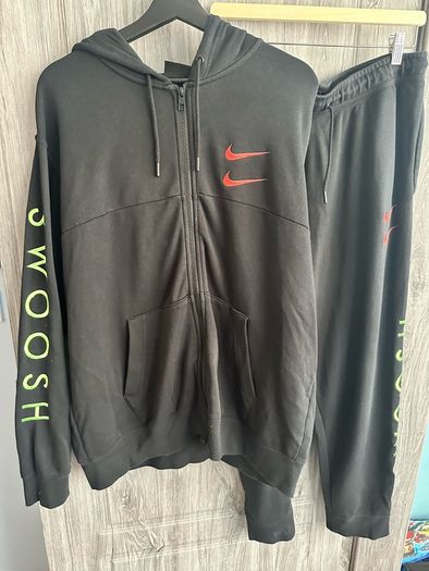 Men's Nike Swoosh Tracksuit - XL