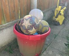 Bucket of balls