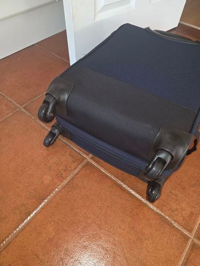 Cabin suitcase