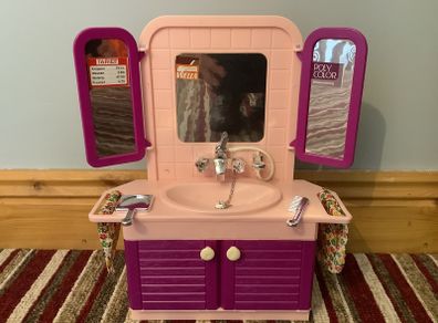 Vintage Dolls vanity unit