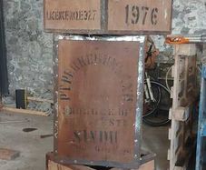 Tea chest