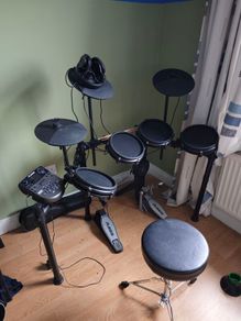 Alesis electric drum kit