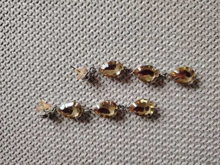 Rain drop earrings