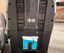 Maxi cosi pebble plus infant car seat.