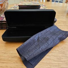 DKNY Glasses Case / With Lens Cloth / Brand New
