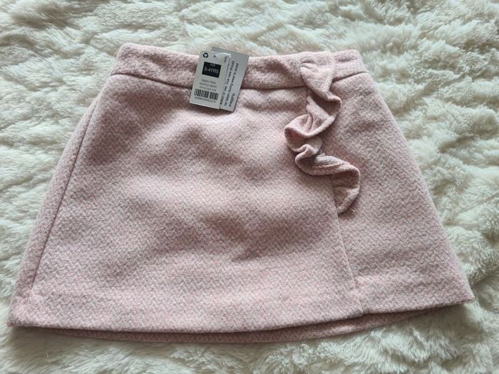 girls pink skirt