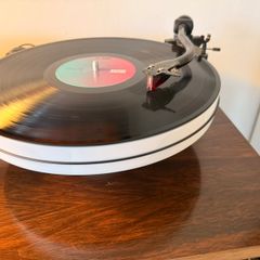 Pro-ject RPM 1 Carbon Turntable White with Pro-ject Phonostage