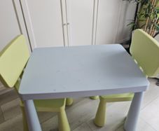 kids table