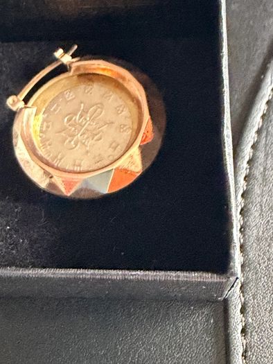 Gold earrings