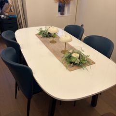 dining table and 4 chairs