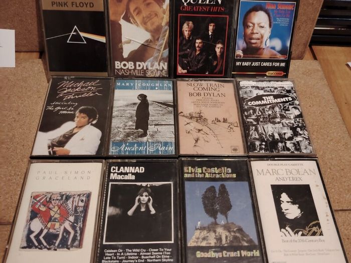 Classic Rock & Pop Cassette Collection - 12 Legends (Pink Floyd, MJ, Queen, Dylan)