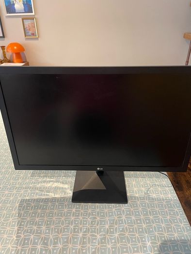 computer screen LG
