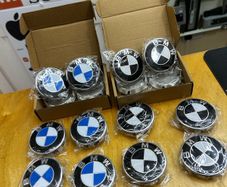 BMW Center Caps 68mm Blue Black set of 4