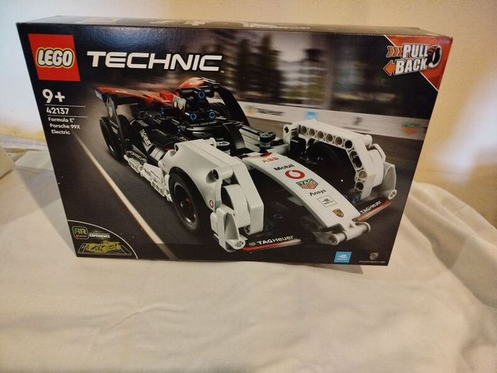 Lego 42137 Formula E Porsche 99x Electric