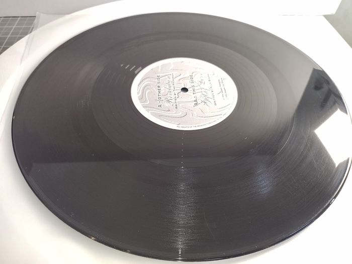 Piano Man - Revelation - Steppin' Out Records - Uk 90s Piano House Banger!