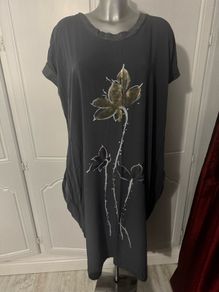 Oversized grey floral italian midi dress would fit sizes UK20-24 EU48-52 relaxed fit Postage included
