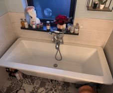 porcelain bath