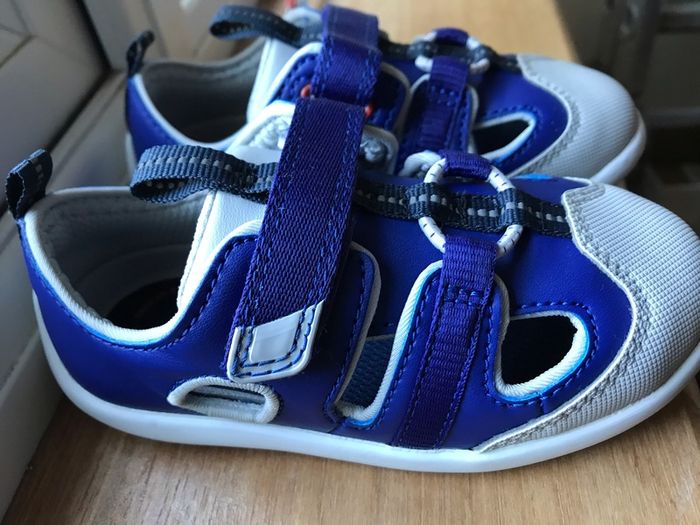 Clarks Play Bright Blue size 23 / 6.5