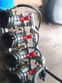 gsxr 750 trottle bodies