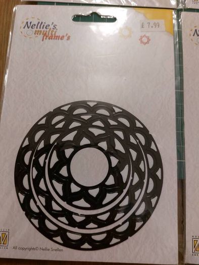 Metal cutting dies