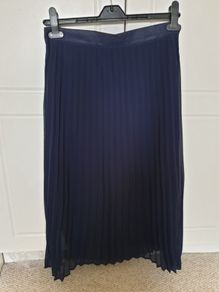 pleated navy skirt size 10