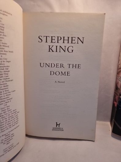 Two Stephen King First Edition paperbacks.