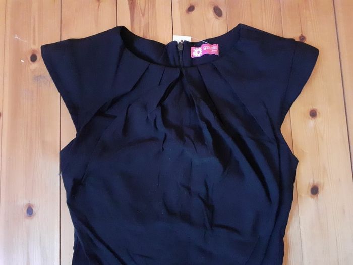 size 8 black dress