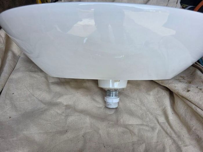 Countertop basin with countertop mounted tap
