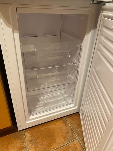Belling fridge